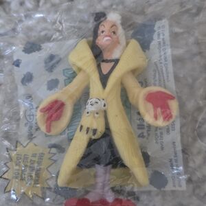 Disney Cruella de Vil Figure - Yellow Coat